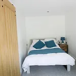 Bird Nest - Private Retreat